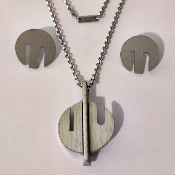 Vintage Guy Vidal Pewter Bracelet, Earrings & Necklace Set - Picture 6 of 13